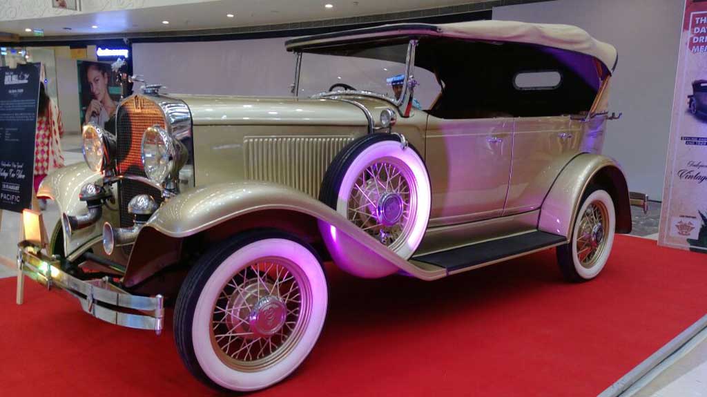 Pacific Mall ( Vintage Show on the occassion of Independence Day )